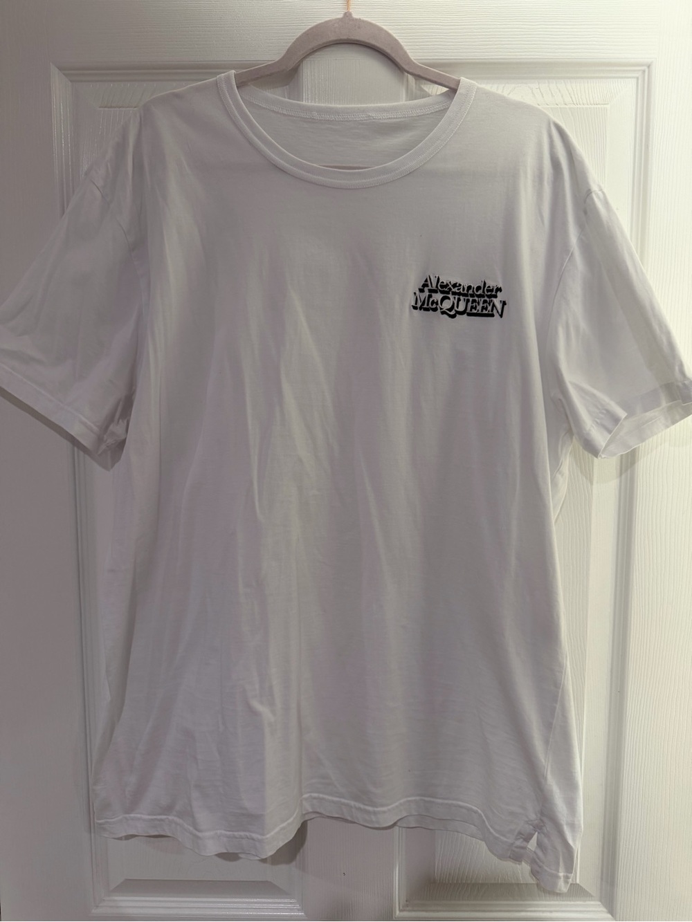 Alexander McQueen White T-Shirt with Black Logo Chest Print